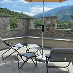 La Torre- Up To 5 Pax With Shared Pool 아파트 *