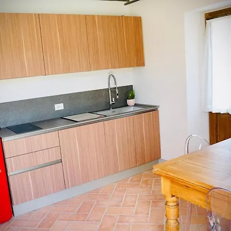 La Torre- Up To 5 Pax With Shared Pool * Mezzana (Massa and Carrara)